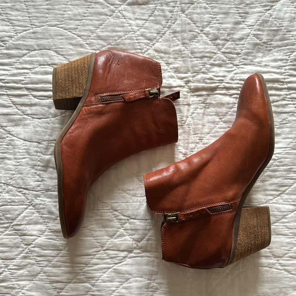 Frye Judith Double Zip Bootie